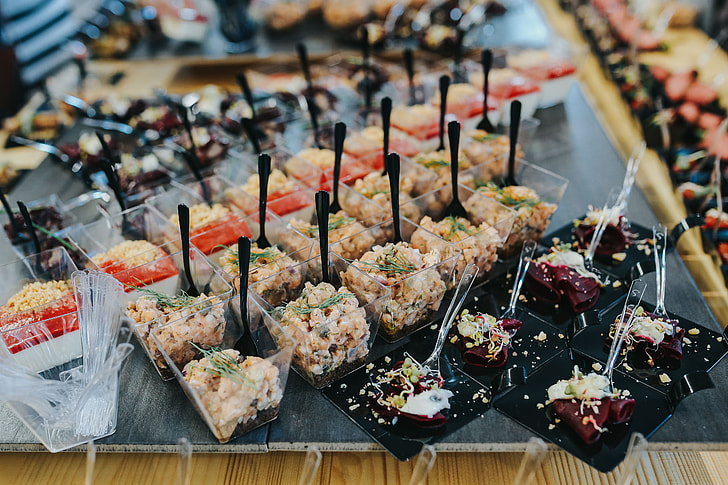 Drop-Off Catering: A Guide for Corporate and Social Event Planners